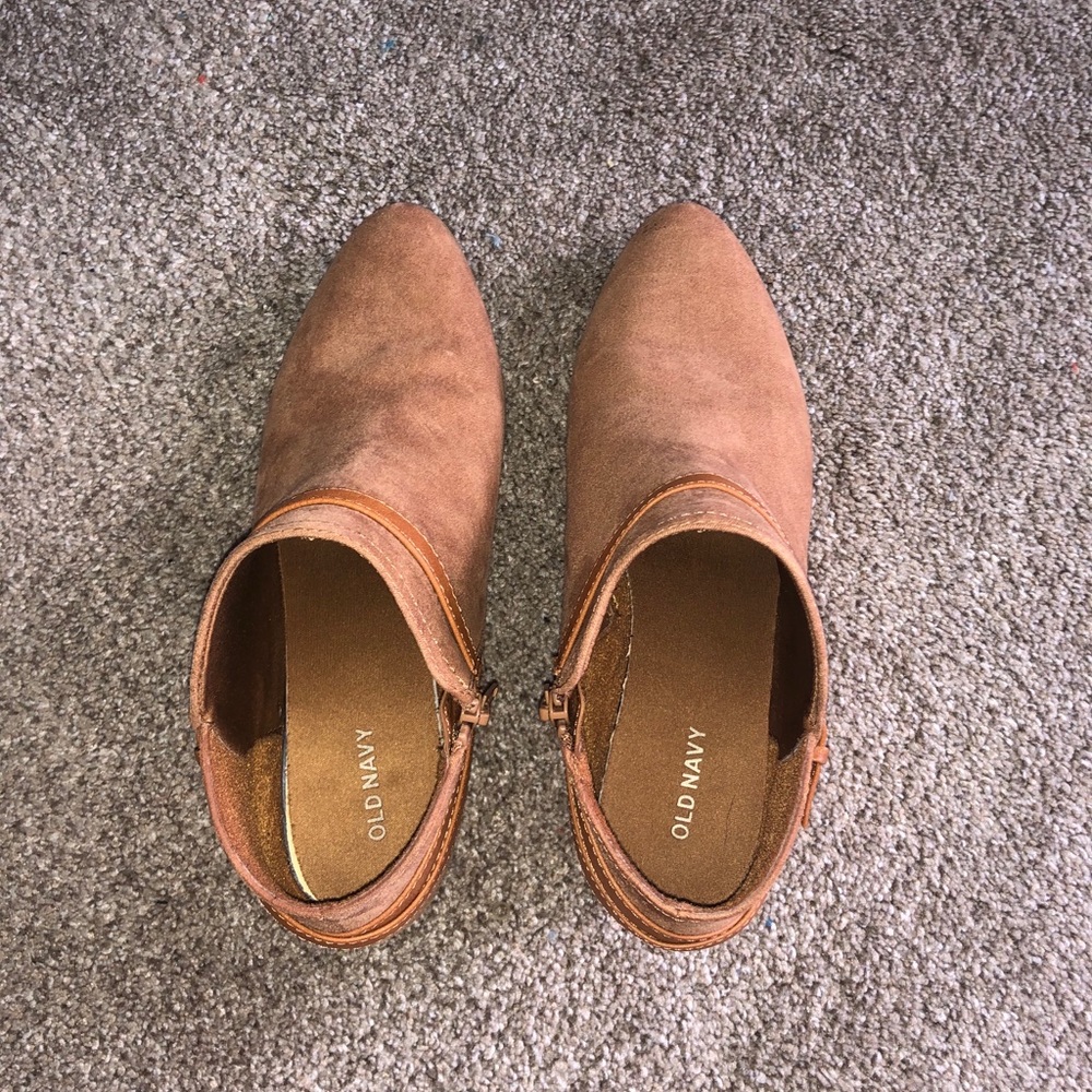 Old Navy Booties (size 8)